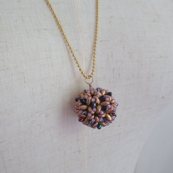 Handwoven Beaded bead Pendant Necklace - Picture 5 of 8